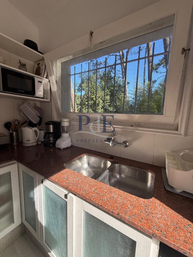 Se alquila anual , hermosa casa en San Rafael  - Imagen 11