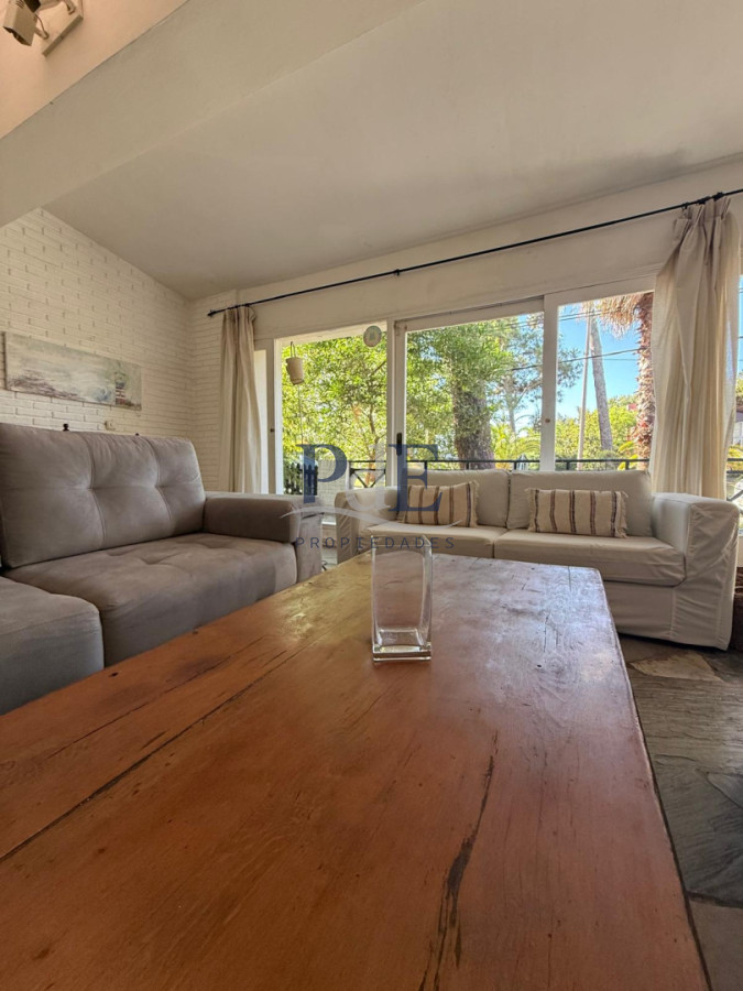 Se alquila anual , hermosa casa en San Rafael  - Imagen 18