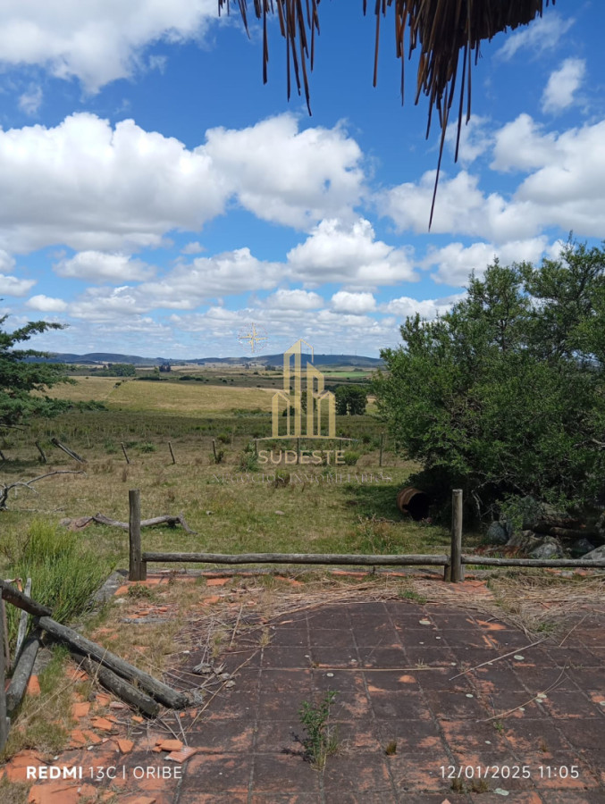 Campo Ref.97 - Chacra de 28 hectáreas con Casa en Paso Dutra - Maldonado