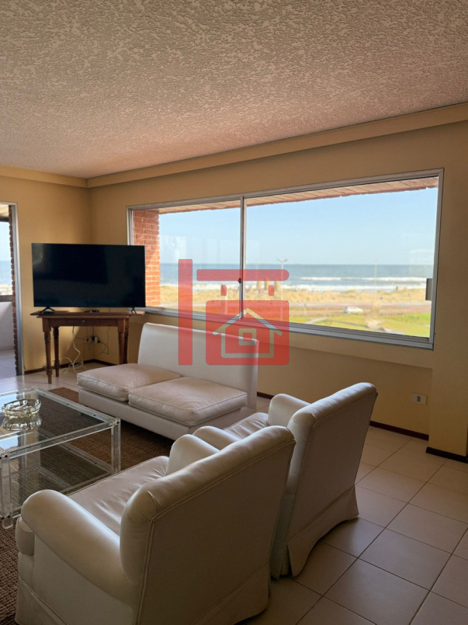 Apartamento ID.24 - ImperdibleApartamento de 3 dormitorios en Espigón Playa