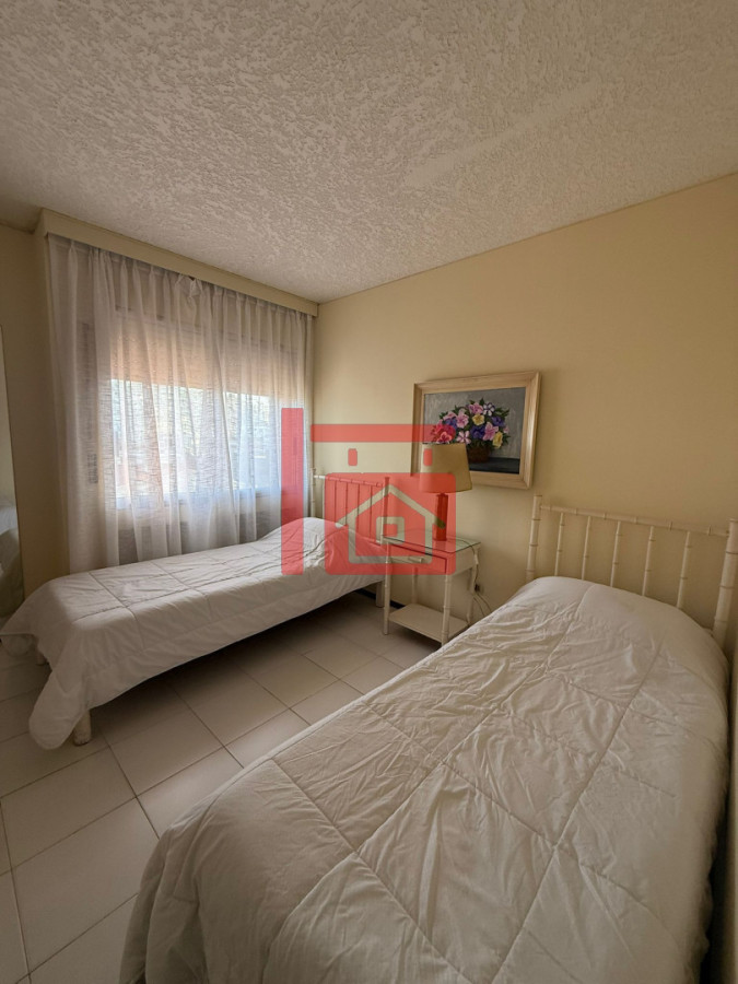 Apartamento ID.24 - ImperdibleApartamento de 3 dormitorios en Espigón Playa