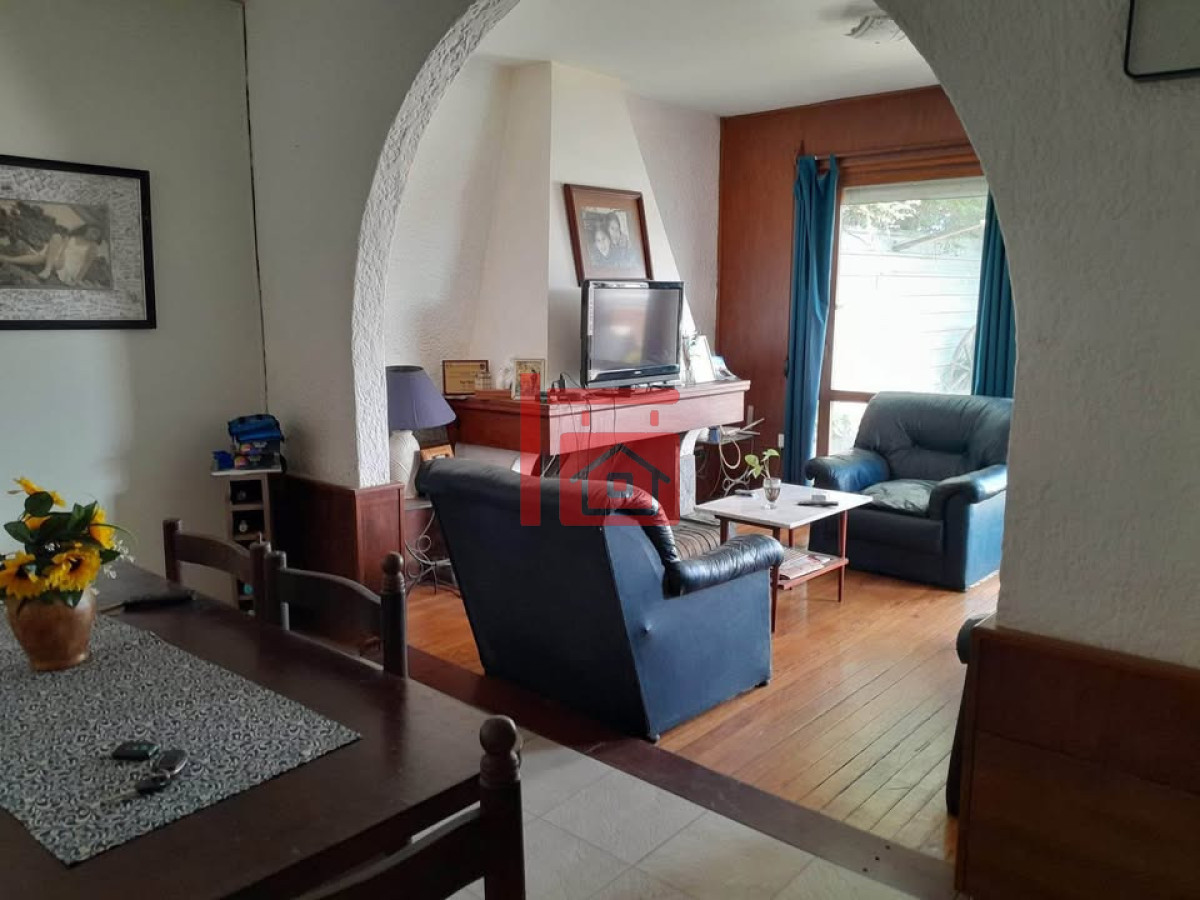 Casa ID.7 - Casa a la venta en Maldonado + Apto 2 dorm. + Taller.