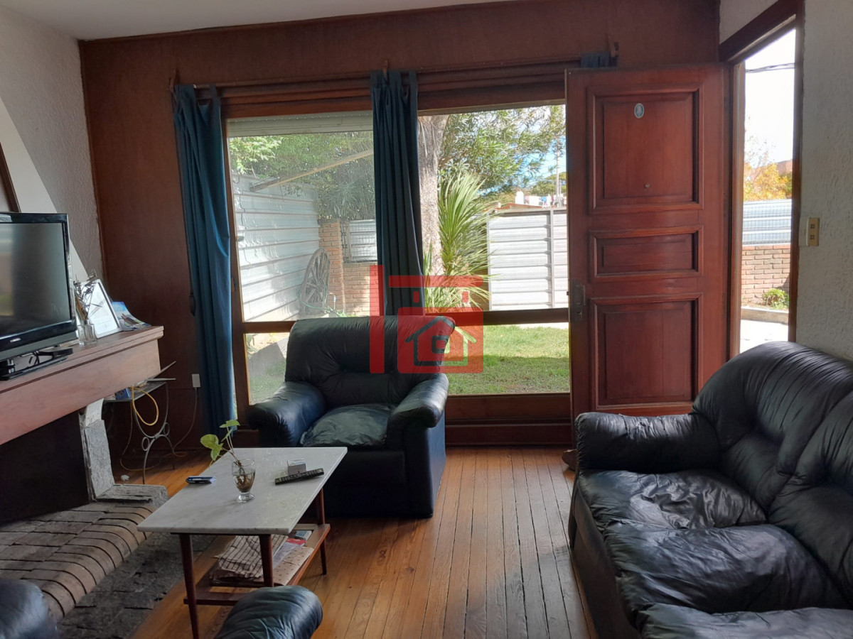 Casa ID.7 - Casa a la venta en Maldonado + Apto 2 dorm. + Taller.