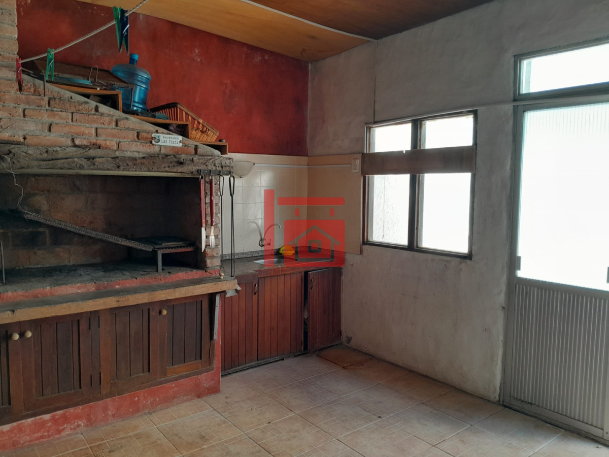 Casa ID.7 - Casa a la venta en Maldonado + Apto 2 dorm. + Taller.