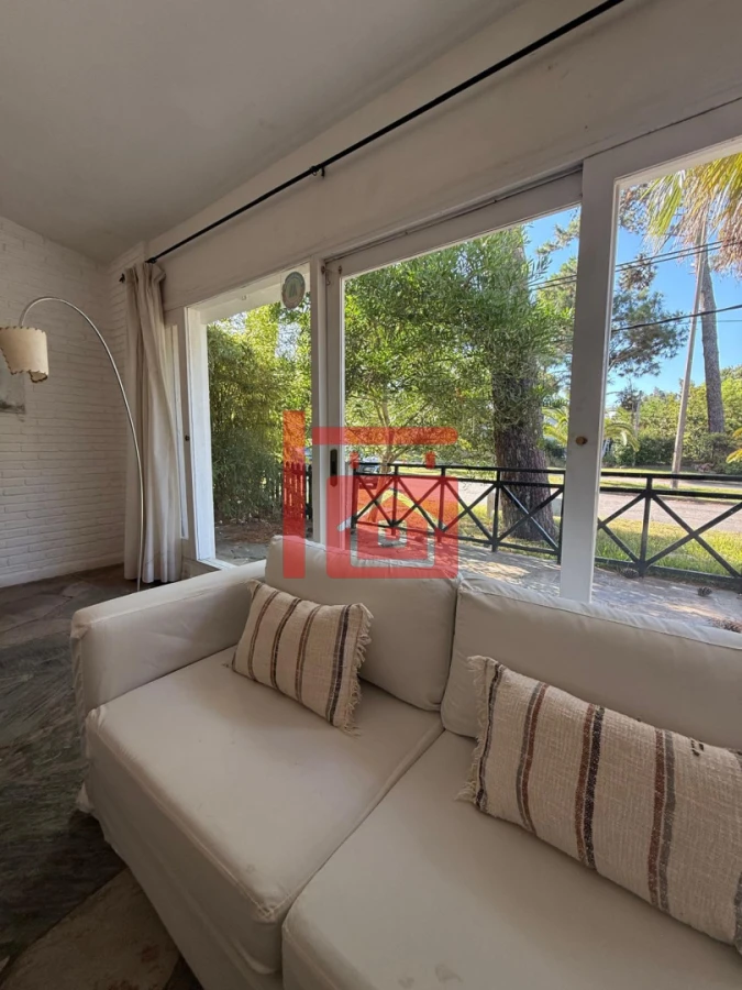 Casa ID.364 - Se alquila anual , hermosa casa en San Rafael 