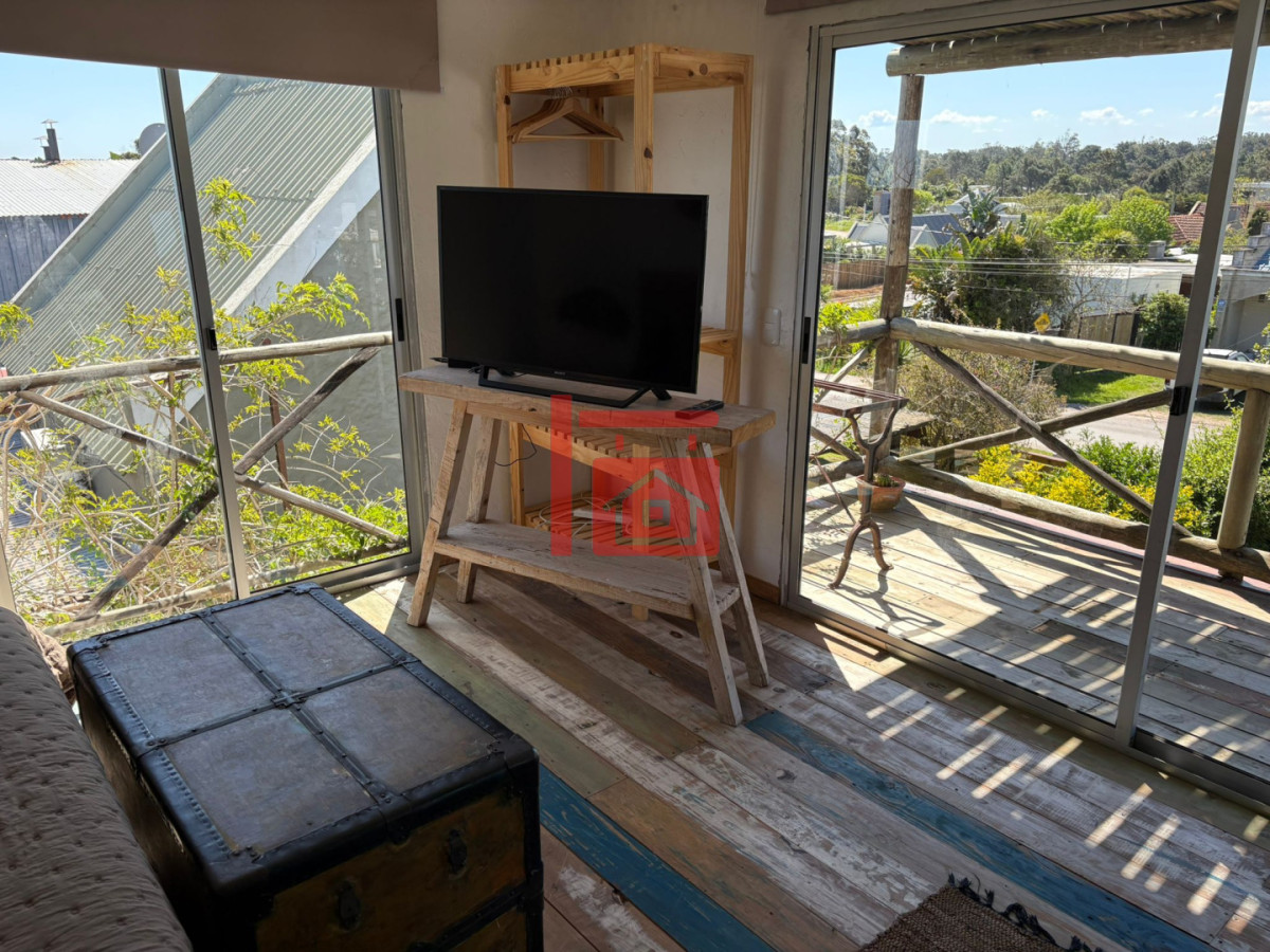 Casa ID.143 - Casa de dos dormitorios en La Barra, a 300m de La Posta