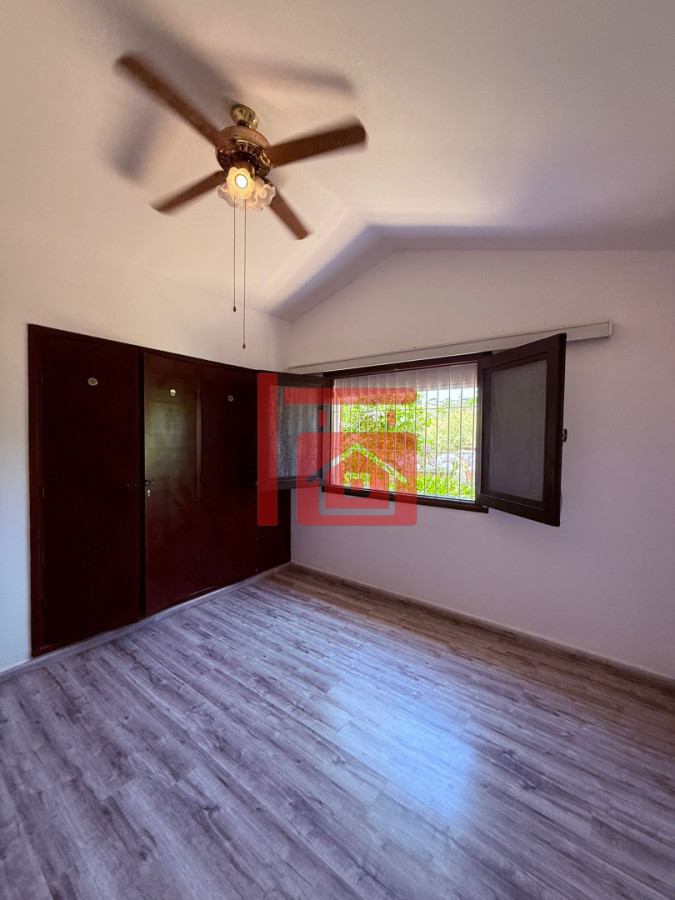 Casa ID.40 - Casa en Barrio Cantegril, Punta del Este