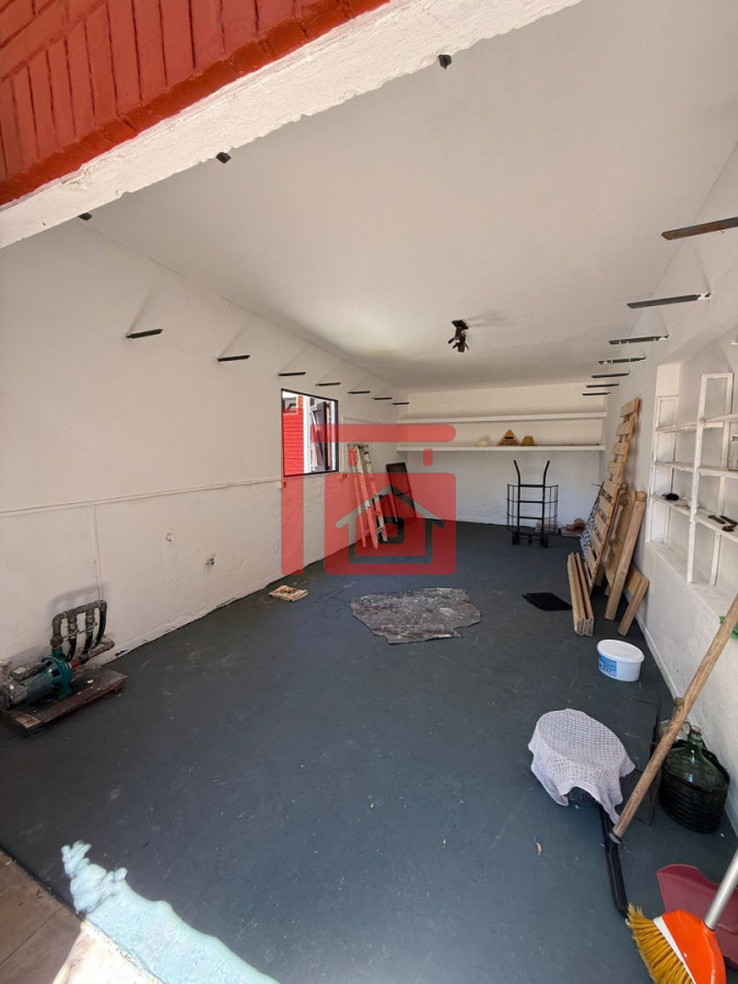 Casa ID.40 - Casa en Barrio Cantegril, Punta del Este