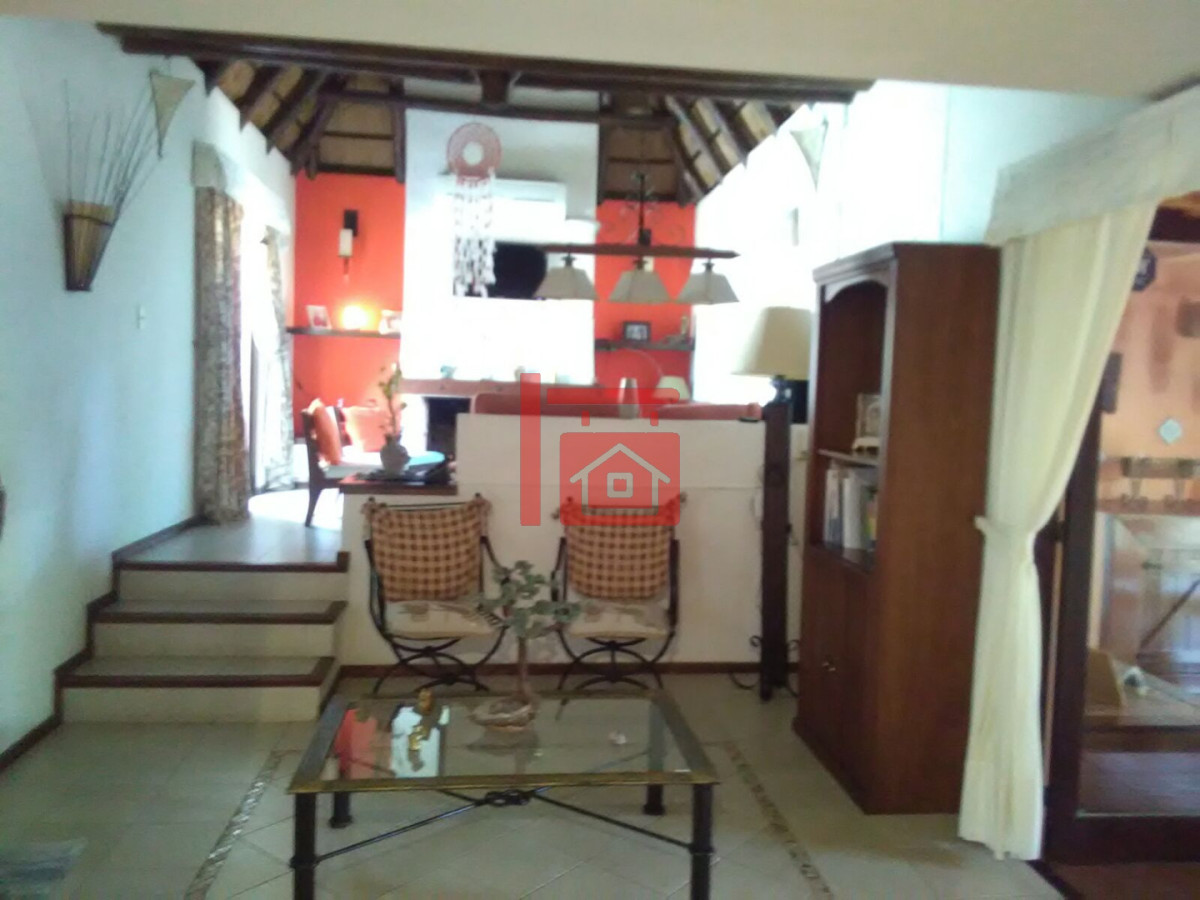 Casa ID.229 - Casa La Folie en Pinares