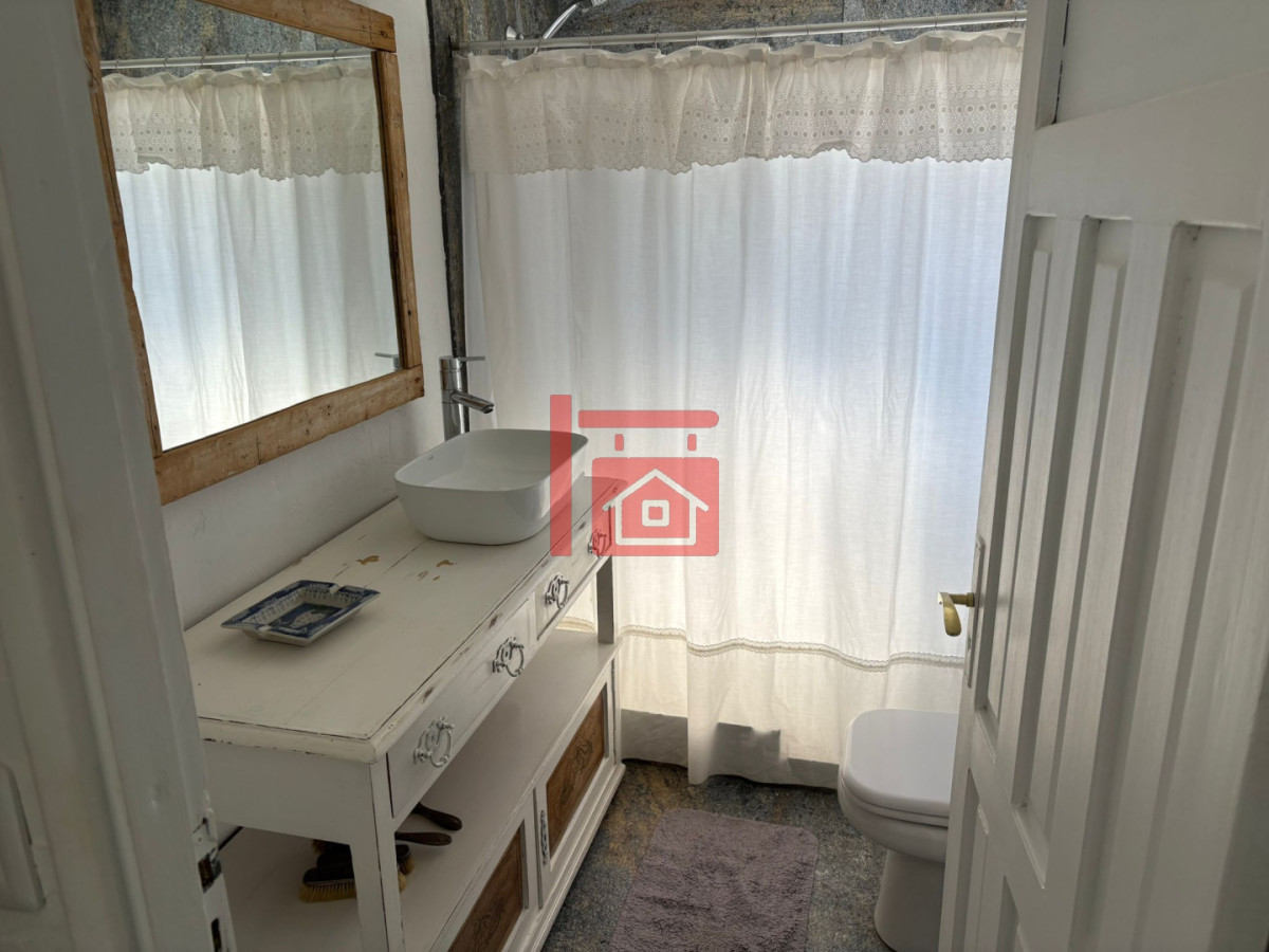 Casa ID.143 - Casa de dos dormitorios en La Barra, a 300m de La Posta