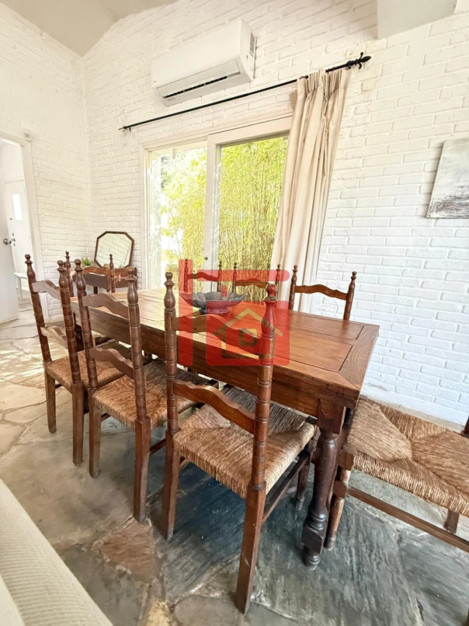 Casa ID.364 - Se alquila anual , hermosa casa en San Rafael 