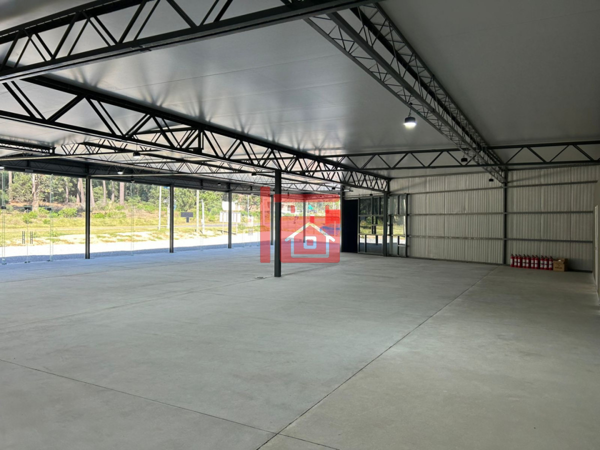 Local Comercial ID.878 - SE ALQUILA Impresionante local 
