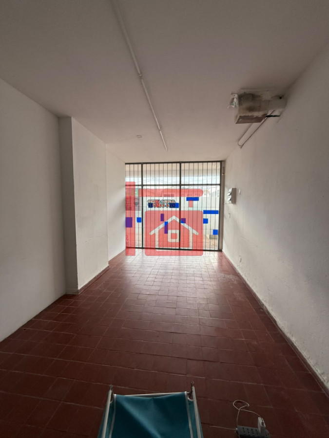 Local Comercial ID.918 - Se vende/alquila local en centro de Maldonado