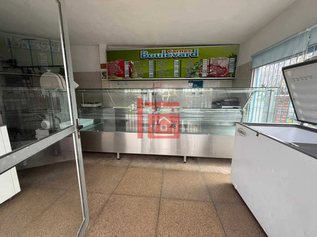 Local Comercial ID.871 - Se alquila local para carnicería o deposito 