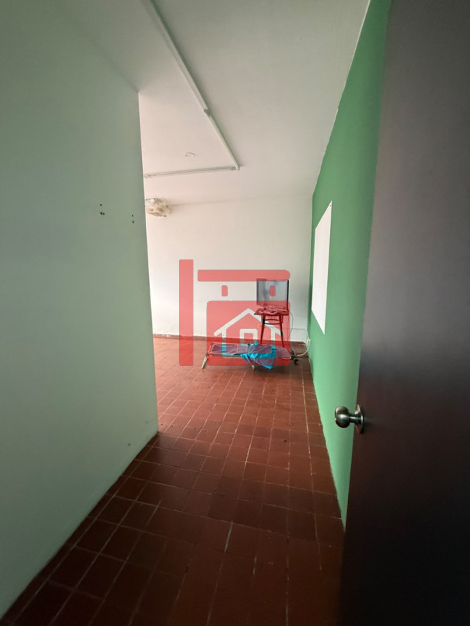 Local Comercial ID.918 - Se vende/alquila local en centro de Maldonado
