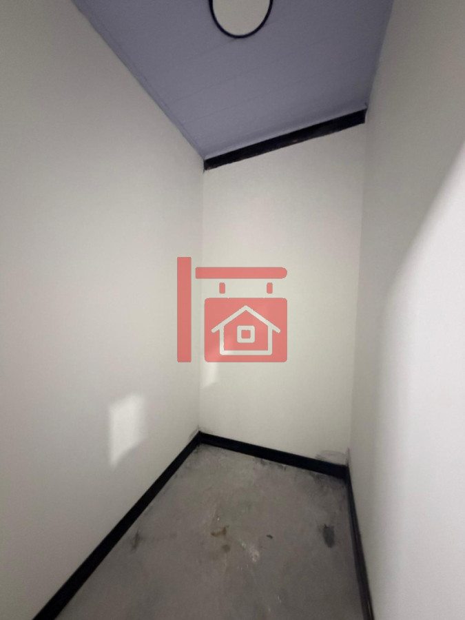 Local Comercial ID.876 - Se alquila impresionante local sobre Avenida 