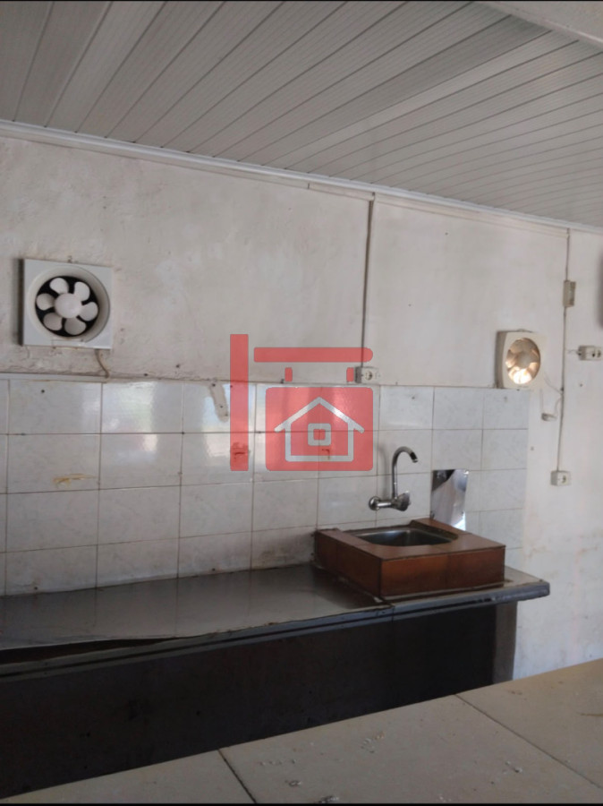 Local Comercial ID.1116 - OPORTUNIDAD  Se alquila pizzería equipada 