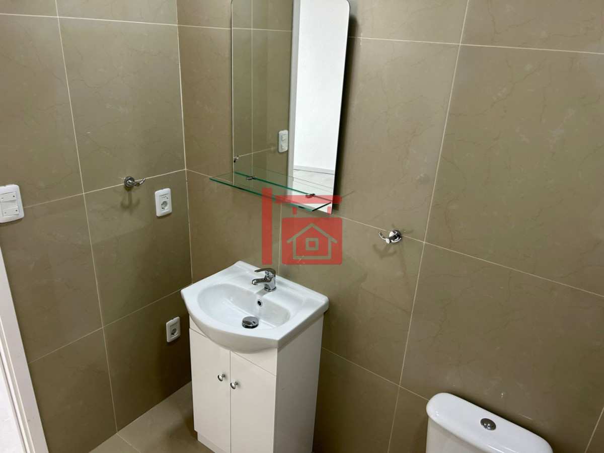 Local Comercial ID.878 - SE ALQUILA Impresionante local 
