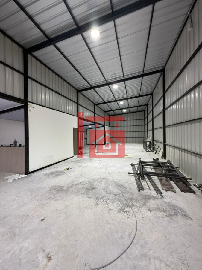 Local Comercial ID.876 - Se alquila impresionante local sobre Avenida 