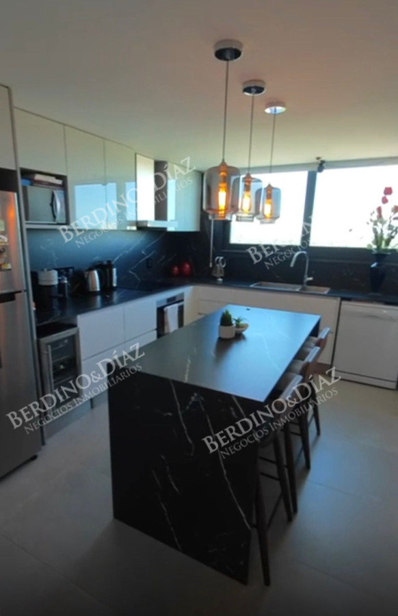Apartamento ID.2991 - Venetian en venta, 4 suites frente al mar