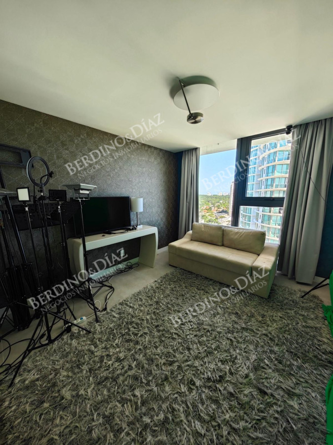 Apartamento ID.2991 - Venetian en venta, 4 suites frente al mar