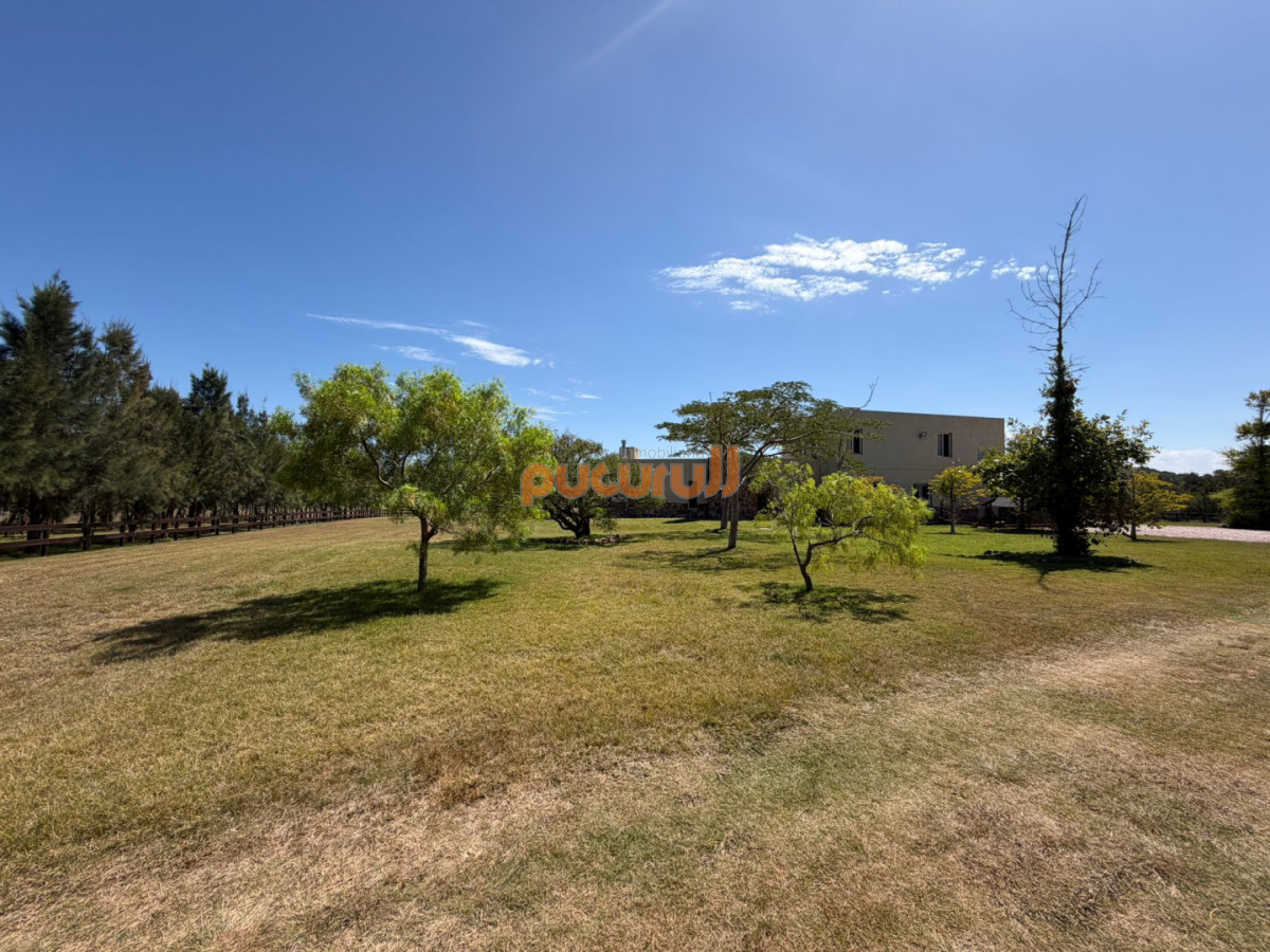 Chacra ID.2633 - Espectacular chacra de 6 has, playa hermosa, piriapolis.