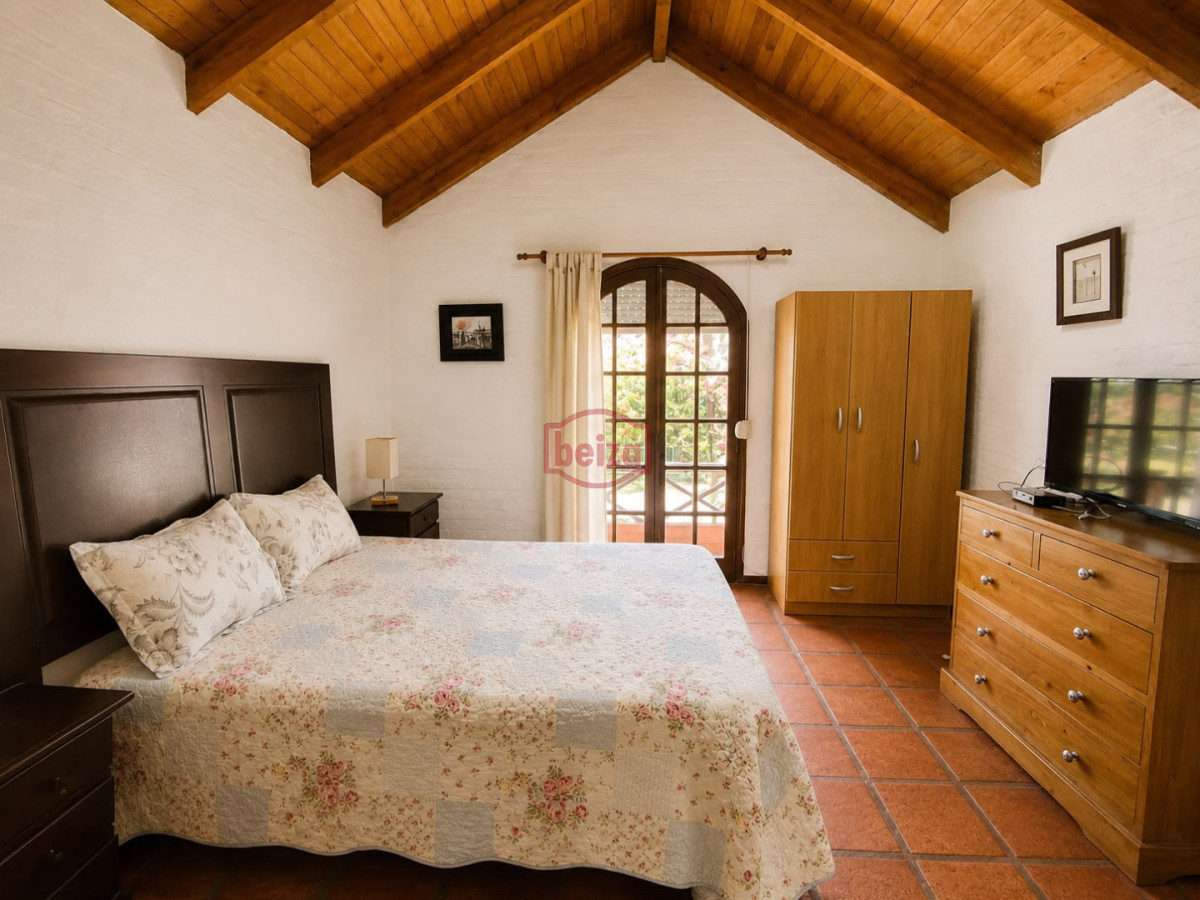 Casa ID.167279/San-Vicente--Ruta-10-Km-171--Con-vista-al-mar - Hermosa casa en venta, pinares cerca de todo!