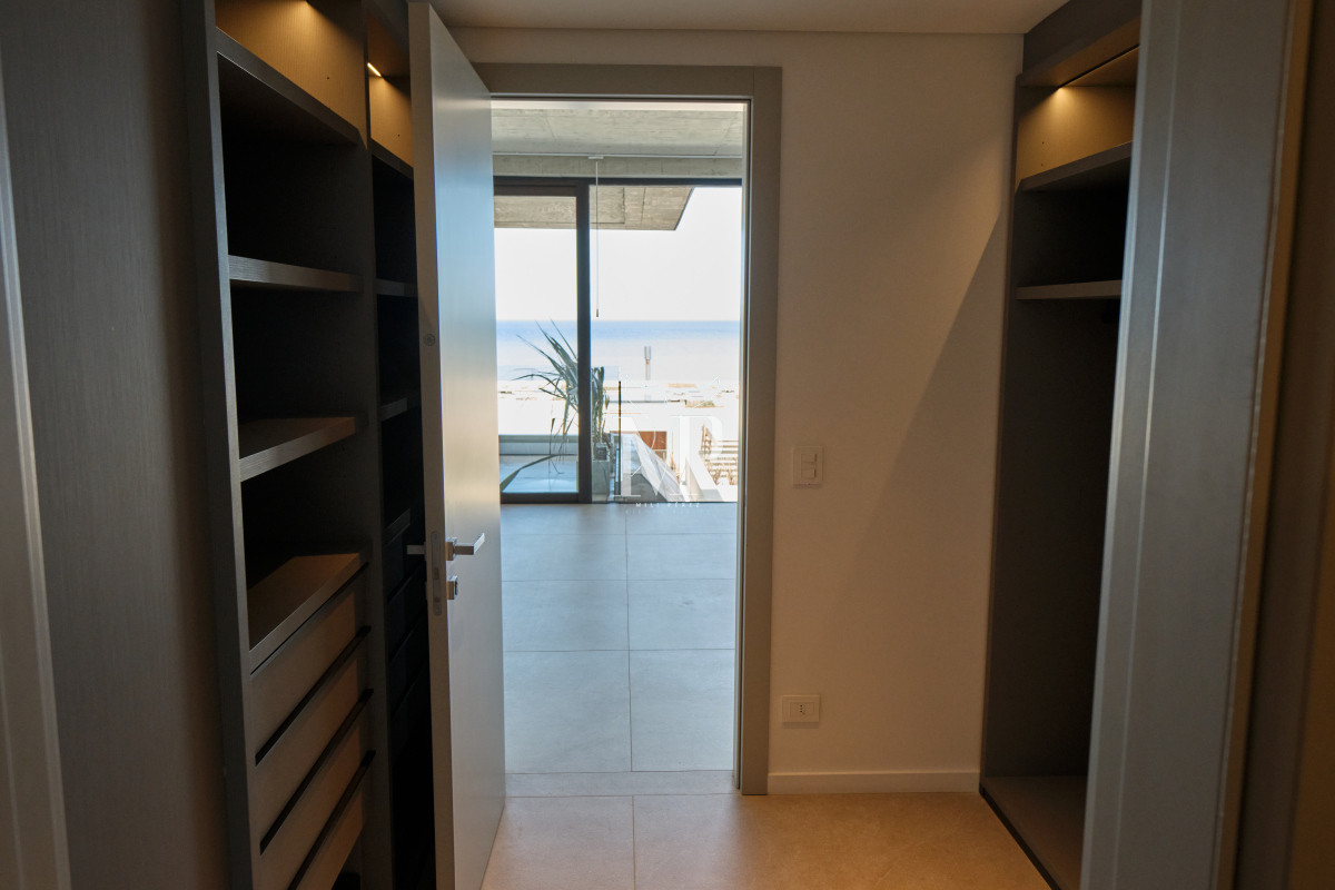 Apartamento ID.2 - Arte Barra, apartamento en primera línea de 3 dormitorios y servicio