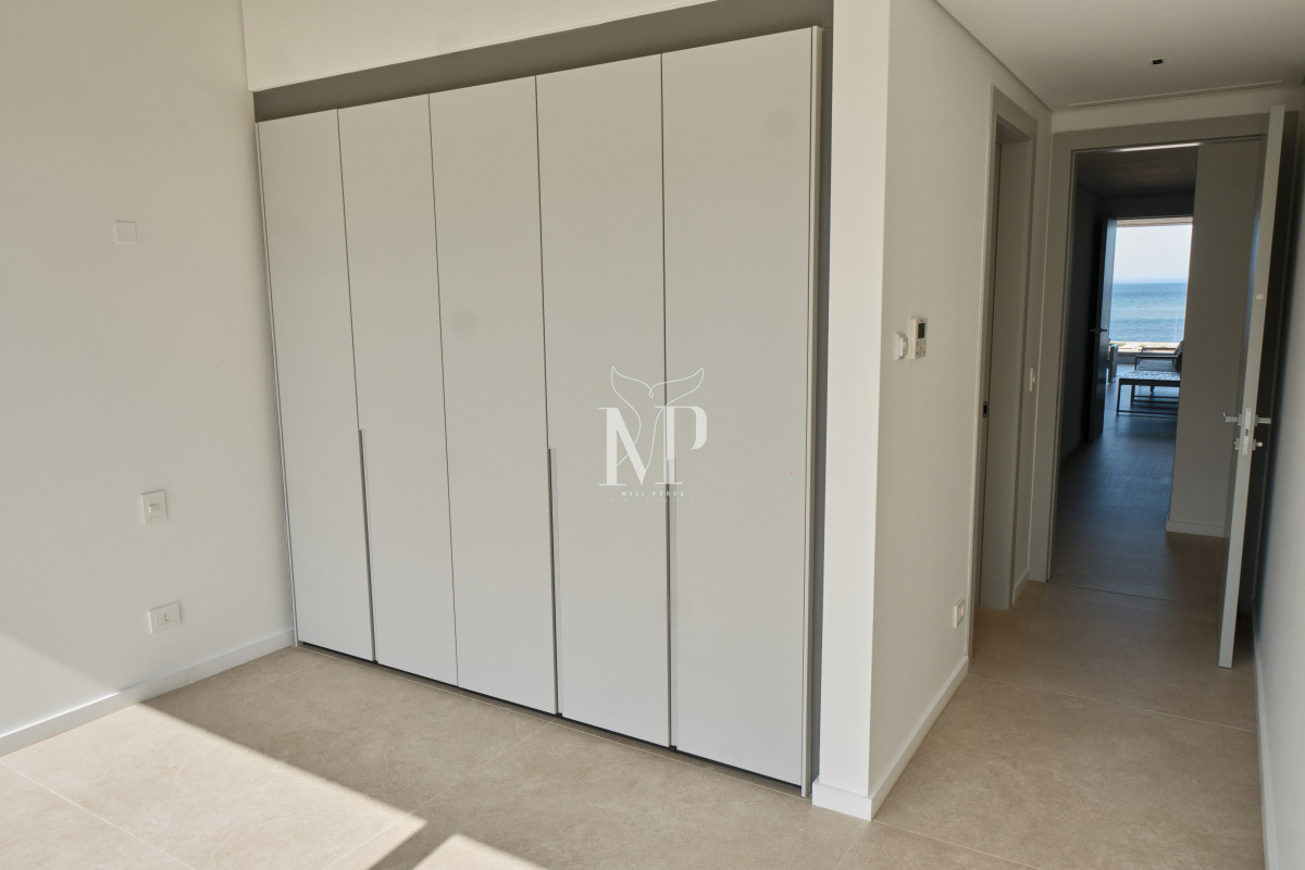 Apartamento ID.2 - Arte Barra, apartamento en primera línea de 3 dormitorios y servicio