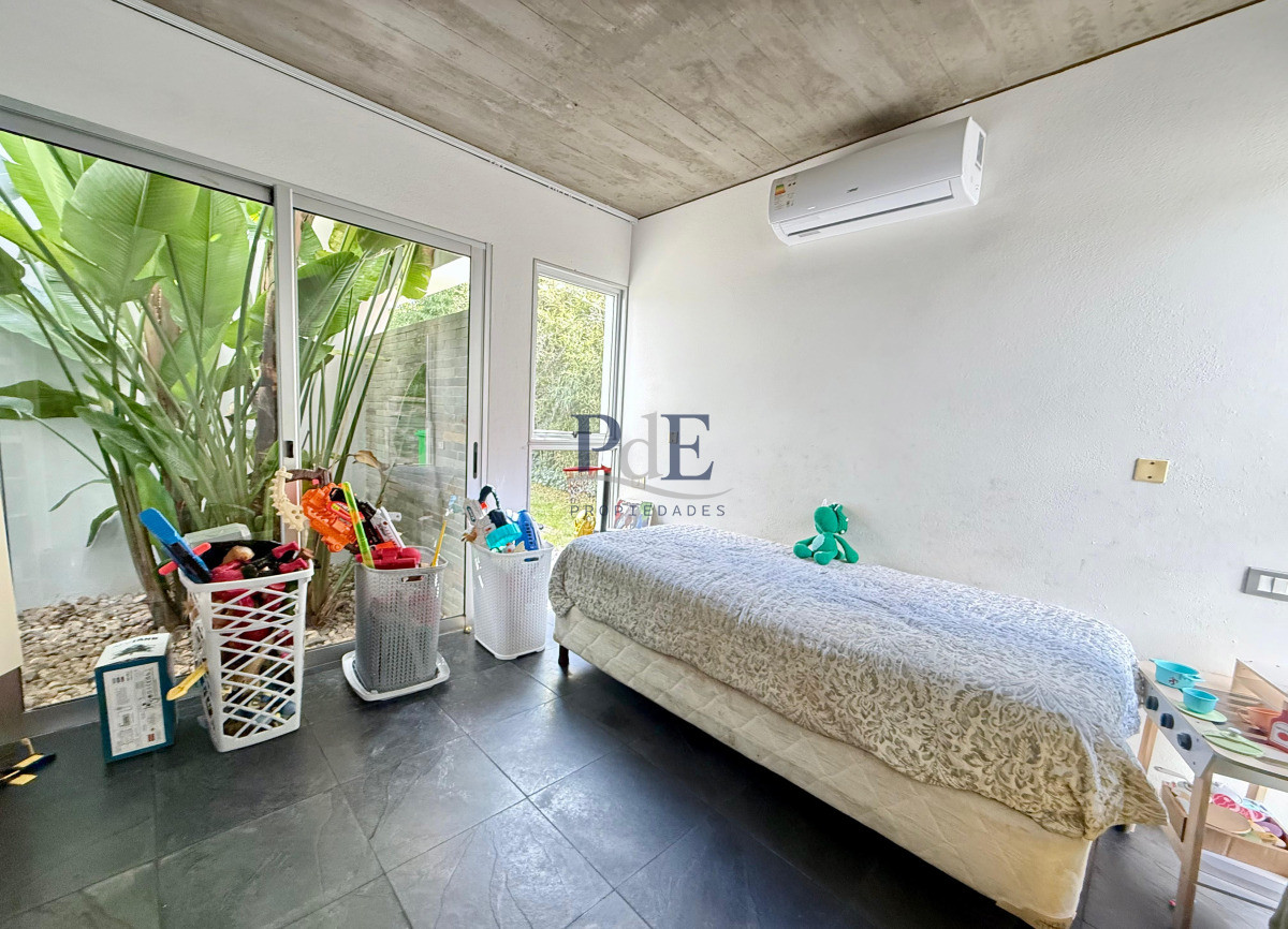 Casa Moderna con Piscina, 4 dorm 4 baños. Punta del Este - Imagen 16