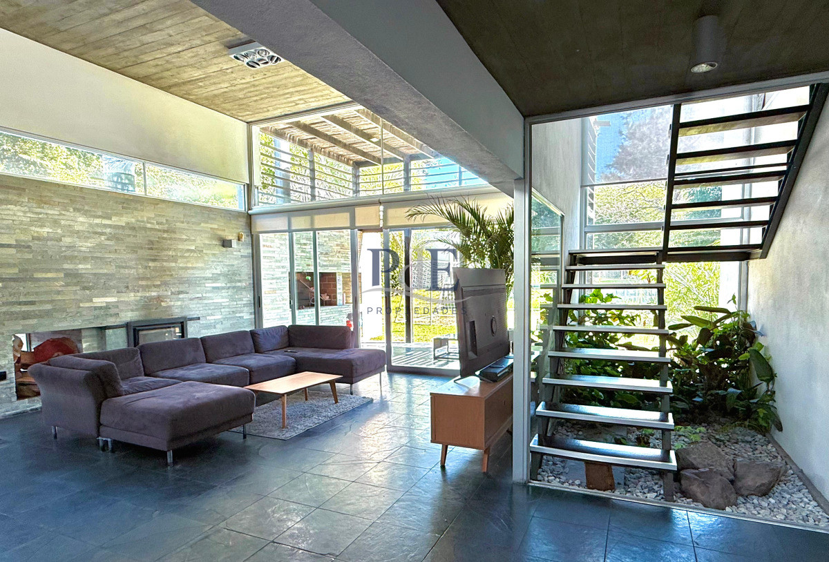 Casa Moderna con Piscina, 4 dorm 4 baños. Punta del Este - Imagen 2