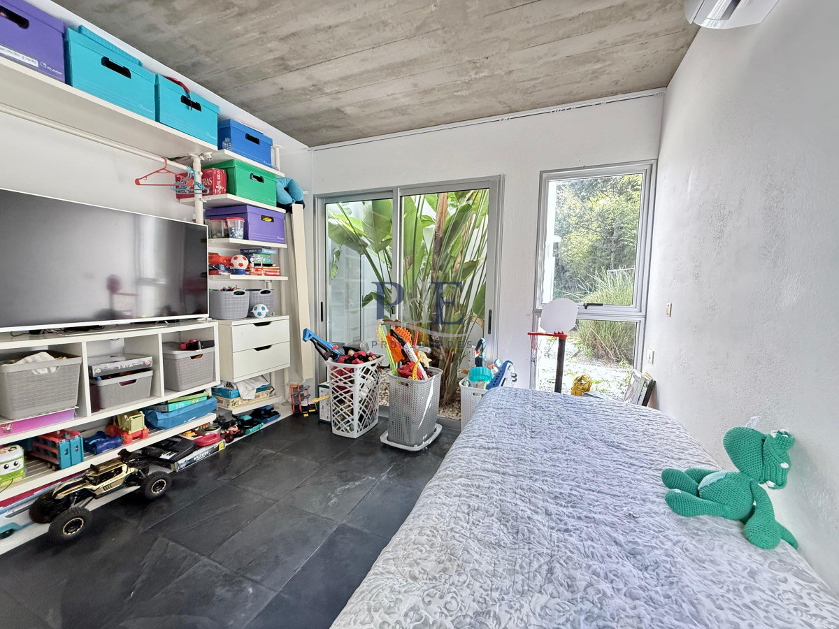 Casa Moderna con Piscina, 4 dorm 4 baños. Punta del Este - Imagen 17