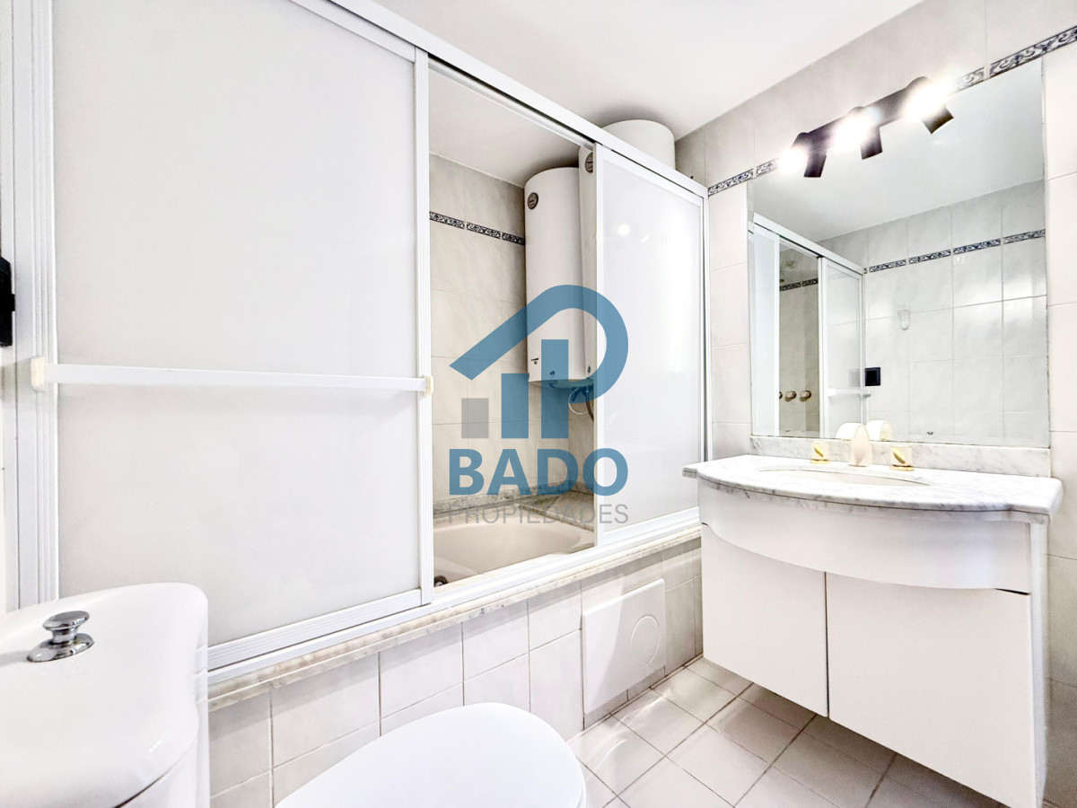 Apartamento ID.111 - Apartamento en Venta Punta del Este  Long Beach 2 dormitorios y medio a 300 mt del mar