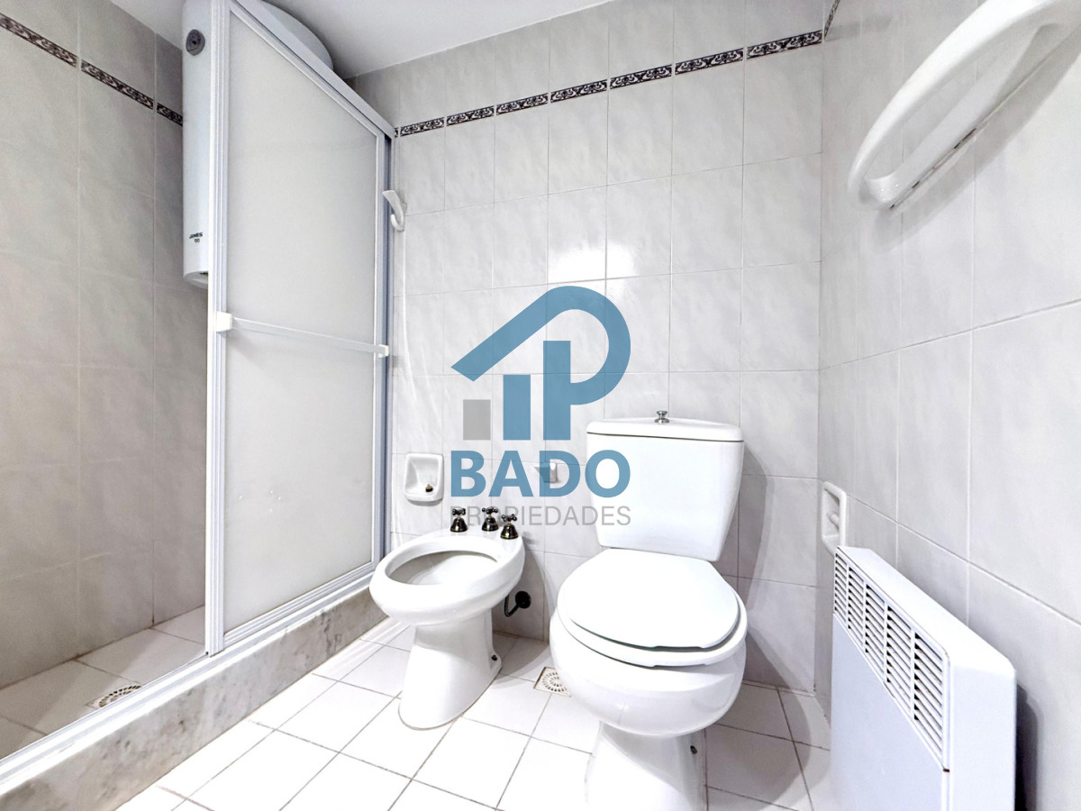 Apartamento ID.111 - Apartamento en Venta Punta del Este  Long Beach 2 dormitorios y medio a 300 mt del mar