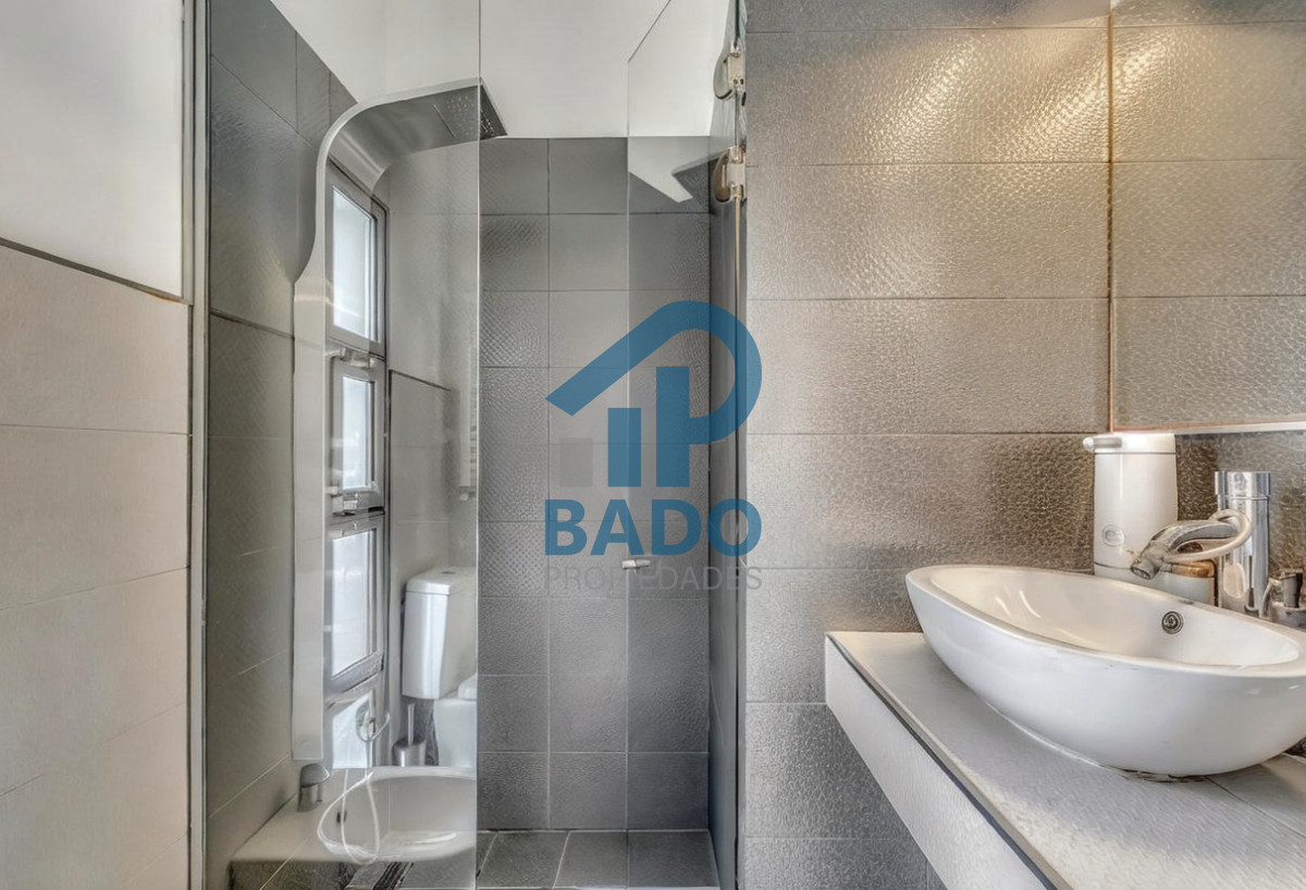 Casa ID.6 - CASA MODERNA CON PISCINA  5 DORM  EN SAN RAFAEL