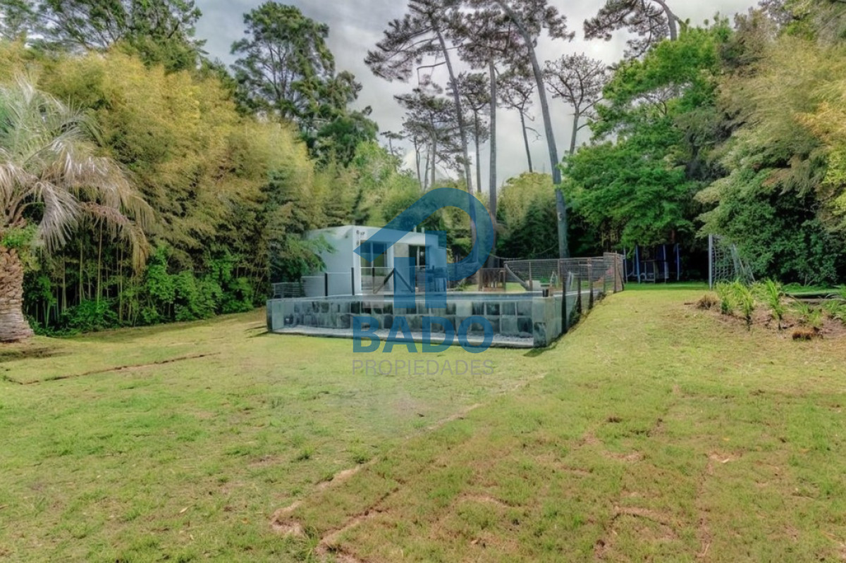 Casa ID.6 - CASA MODERNA CON PISCINA  5 DORM  EN SAN RAFAEL