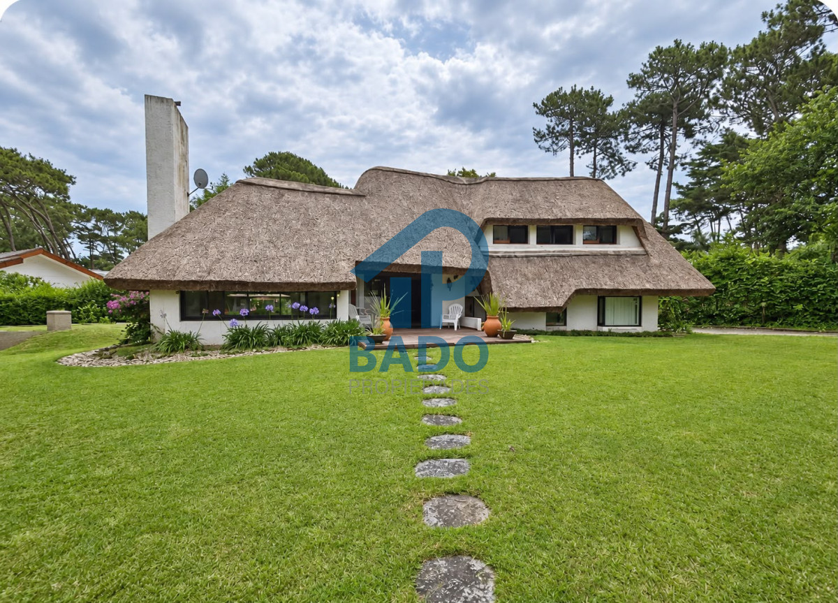 Casa ID.181 - Título: Casa en San Rafael, Punta del Este - A pasos del mar
