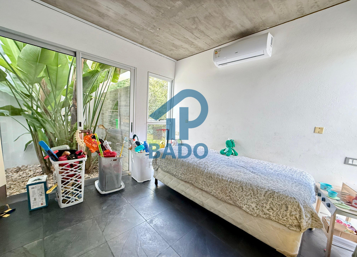 Casa ID.6 - CASA MODERNA CON PISCINA  4 DORM + DEP EN SAN RAFAEL