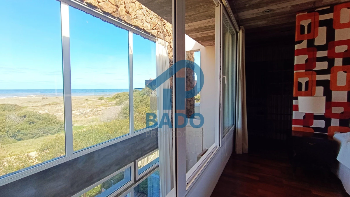 Casa ID.2 - Casa en Venta en Santa Mónica 