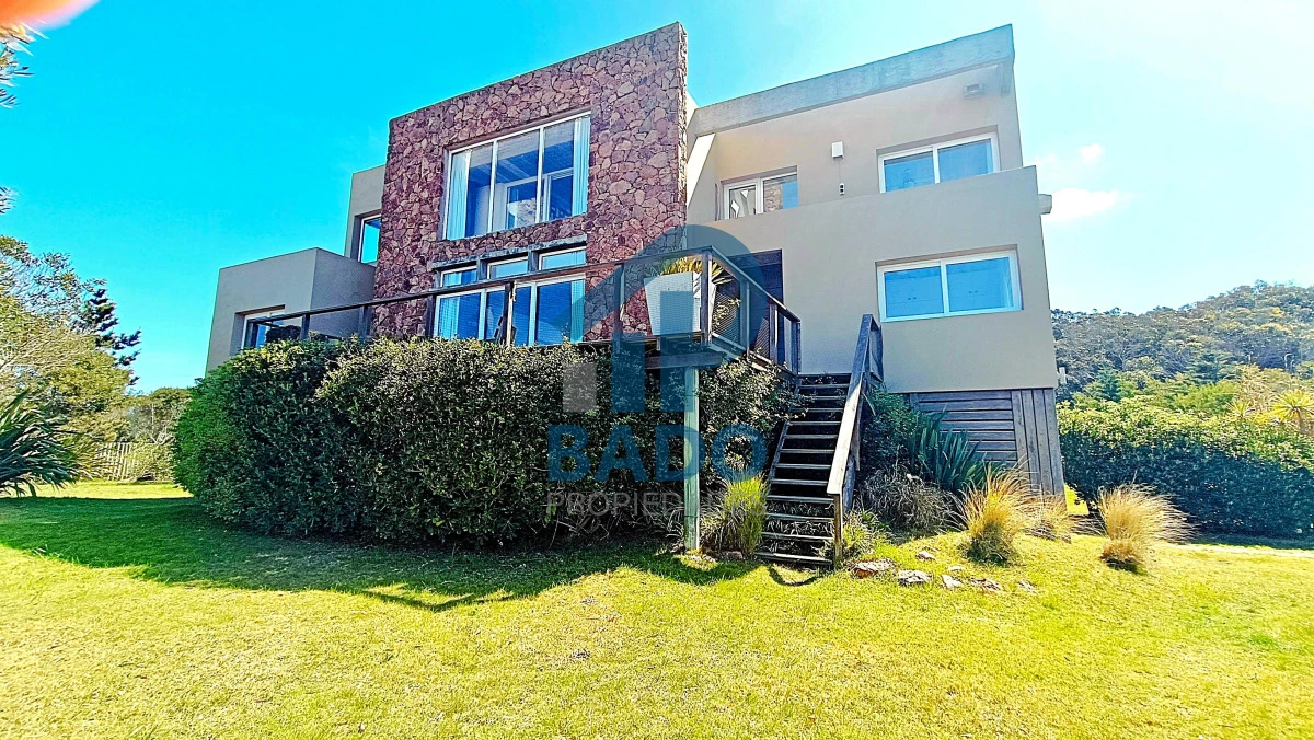 Casa ID.2 - Casa en Venta en Santa Mónica 