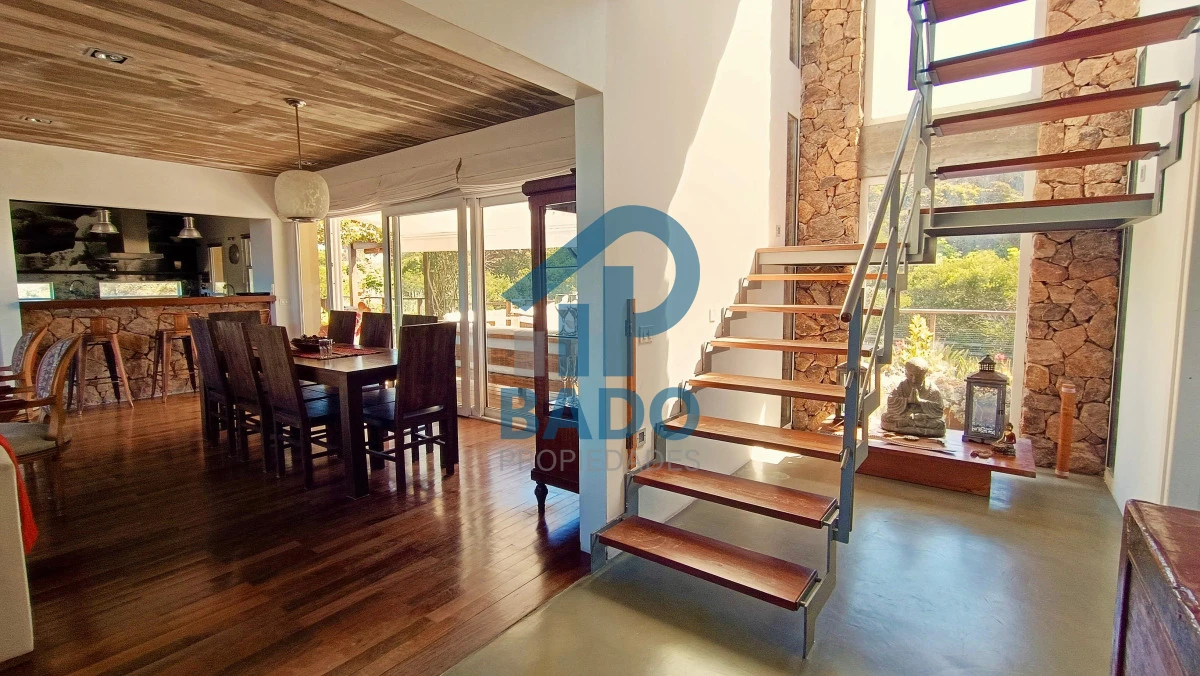 Casa ID.2 - Casa en Venta en Santa Mónica 