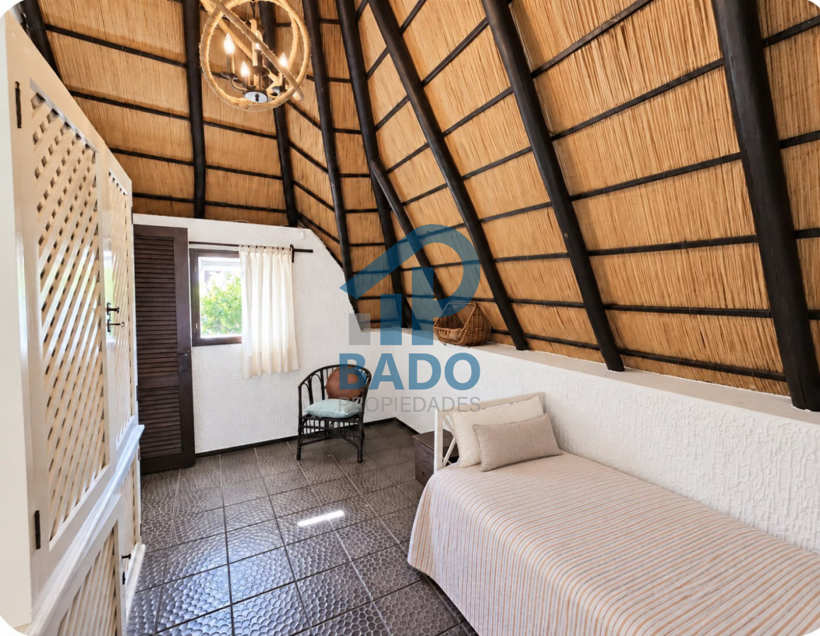 Casa ID.181 - Título: Casa en San Rafael, Punta del Este - A pasos del mar