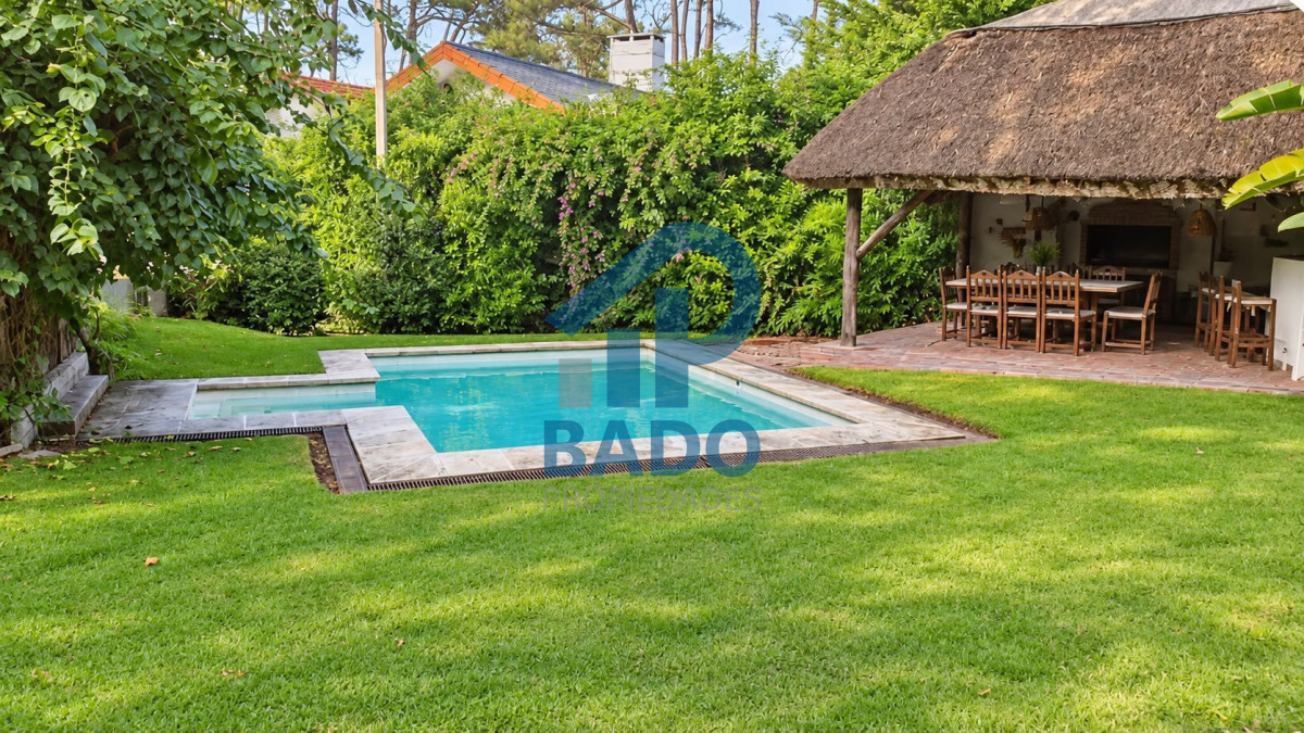 Casa ID.181 - Título: Casa en San Rafael, Punta del Este - A pasos del mar