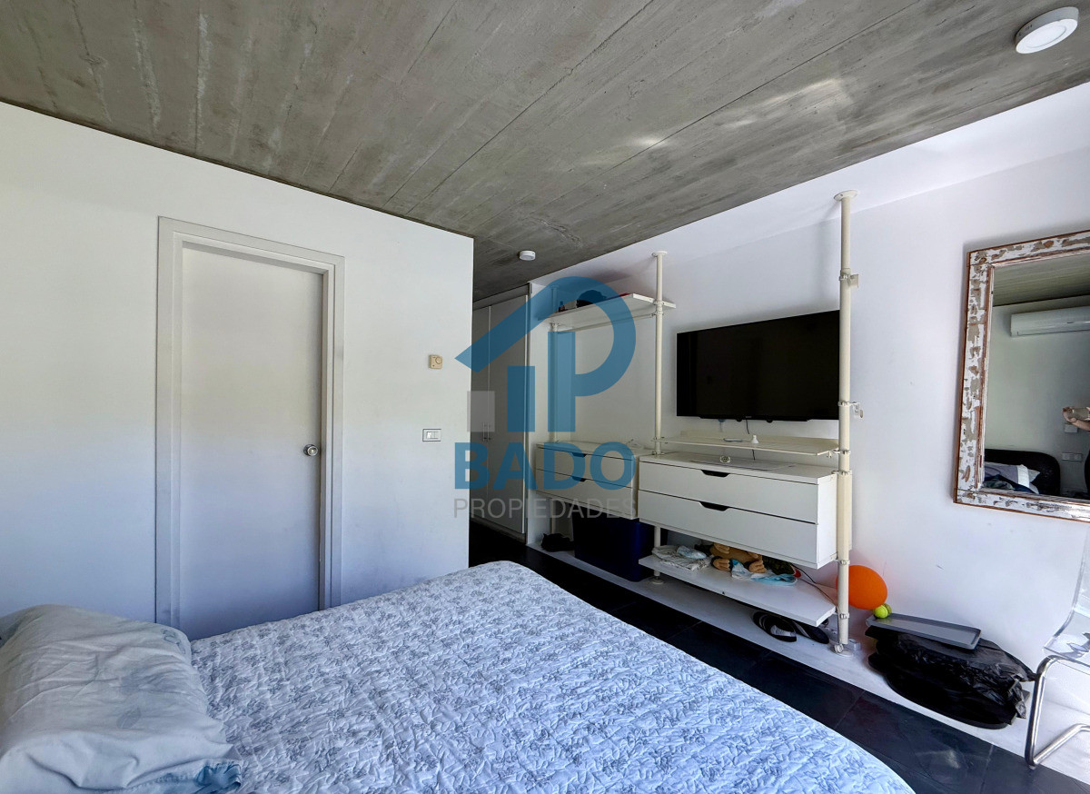 Casa ID.6 - CASA MODERNA CON PISCINA  4 DORM + DEP EN SAN RAFAEL