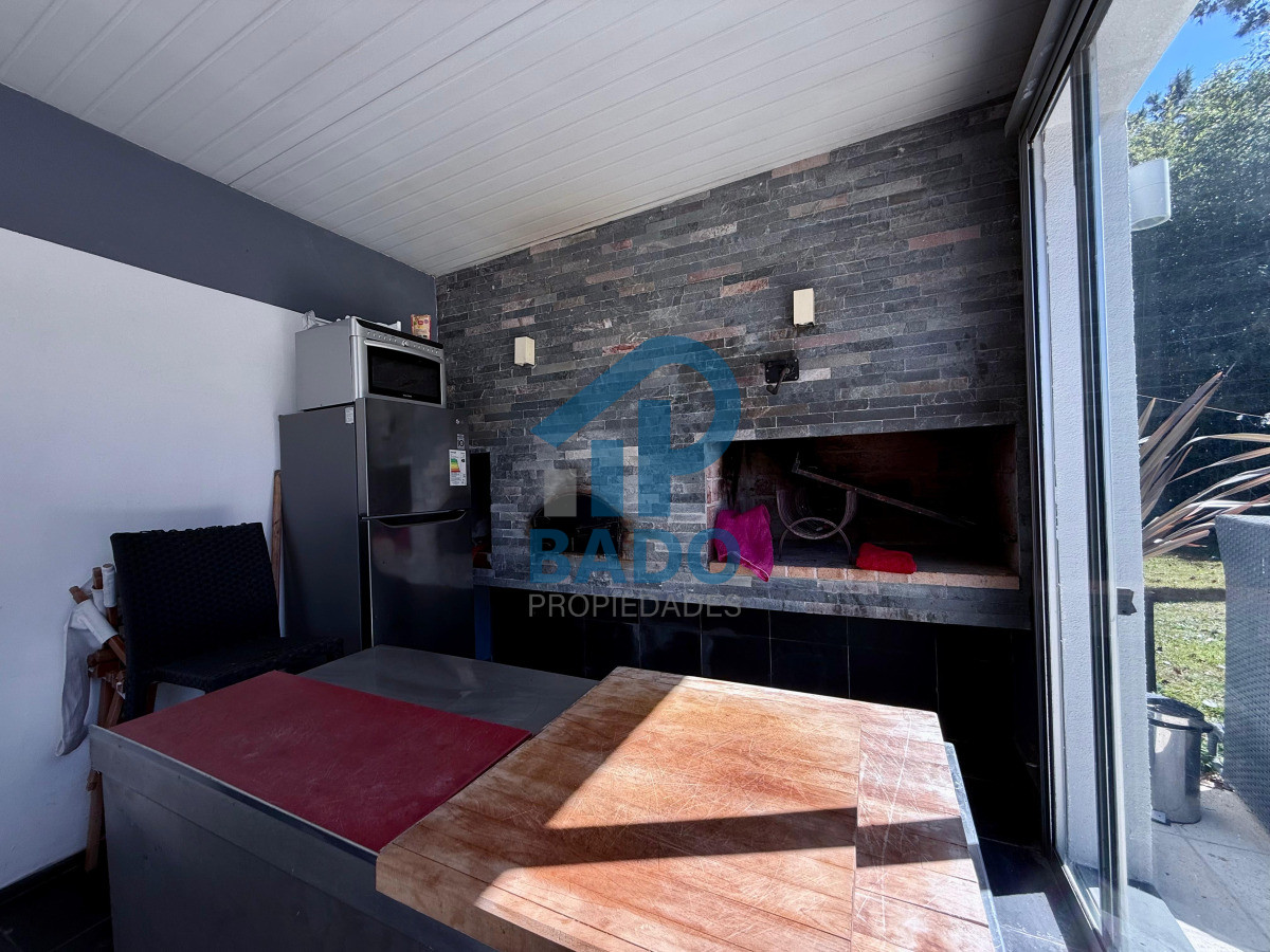 Casa ID.6 - CASA MODERNA CON PISCINA  4 DORM + DEP EN SAN RAFAEL