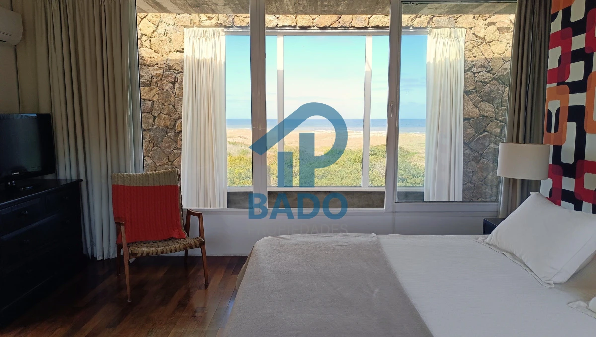 Casa ID.2 - Casa en Venta en Santa Mónica 