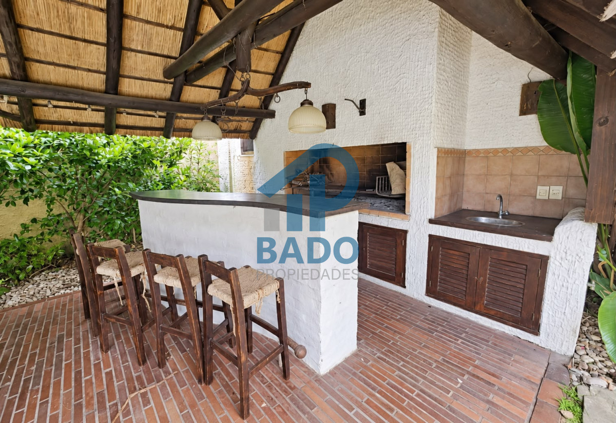 Casa ID.181 - Título: Casa en San Rafael, Punta del Este - A pasos del mar