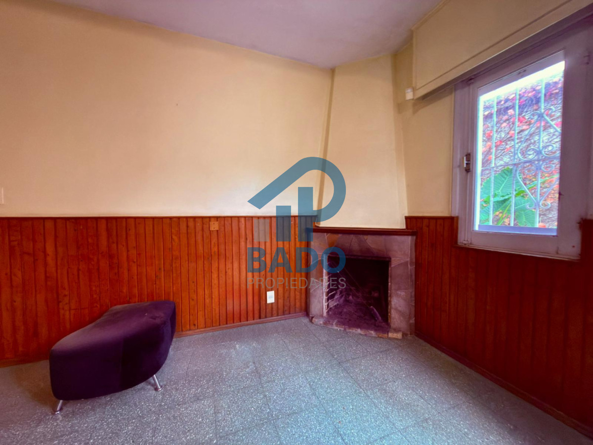 Casa ID.148 - AMPLIA CASA CENTRICA  5 DORMITORIOS CON PISCINA Y JARDIN  