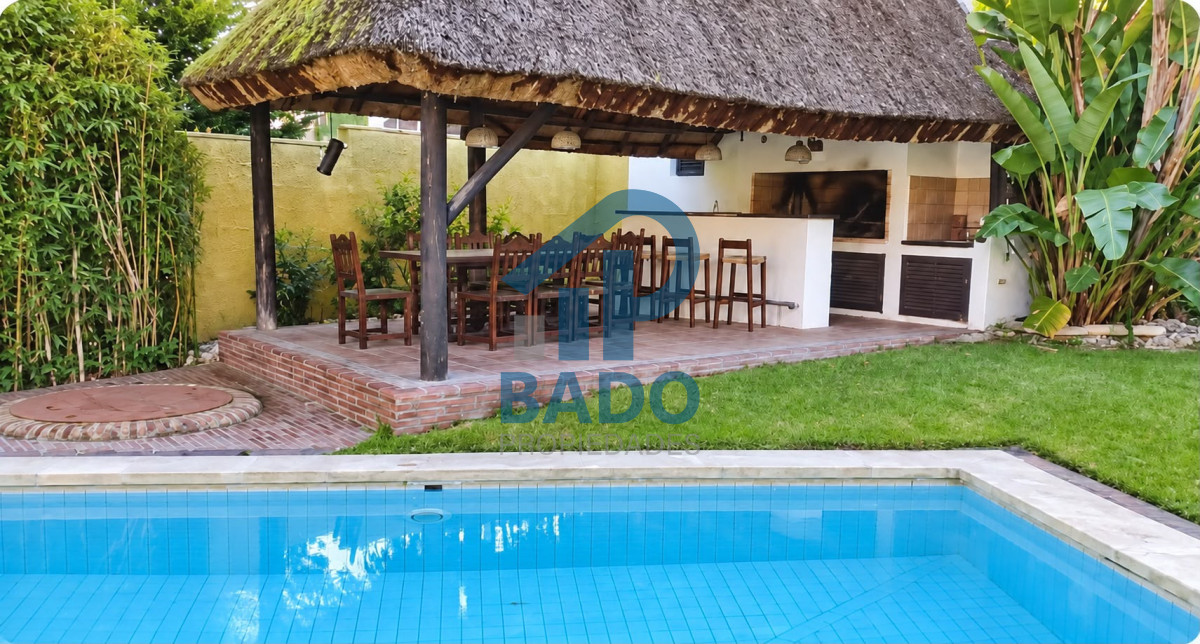 Casa ID.181 - Título: Casa en San Rafael, Punta del Este - A pasos del mar