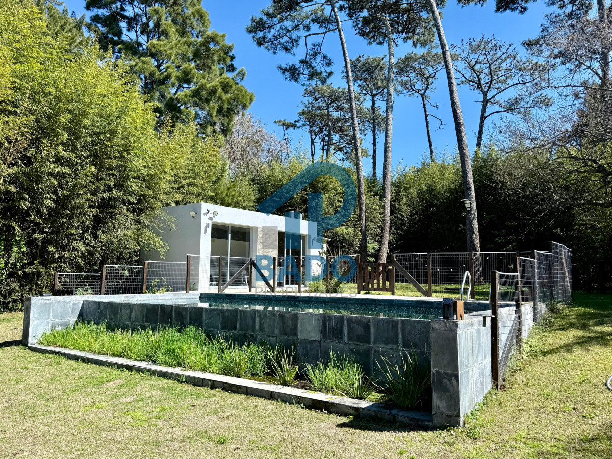 Casa ID.6 - CASA MODERNA CON PISCINA  4 DORM + DEP EN SAN RAFAEL